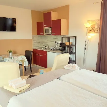 Vermietung Luetje 公寓 比苏姆